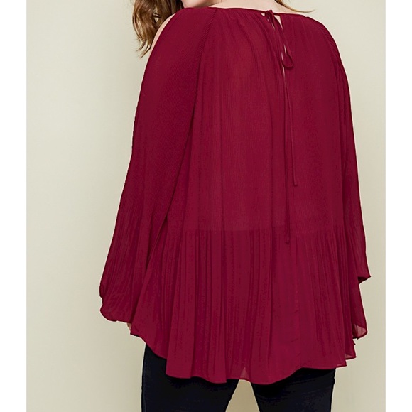 Plus Size Pleat Blouse 1X - Picture 2 of 2